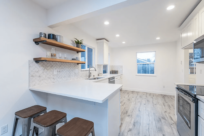 1018 East 56th Street - Photo 7 of 25