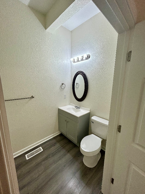 404 East 18th Street #A - Photo 7 of 19