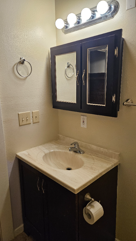 805 South Ainsworth Avenue #A - Photo 6 of 8