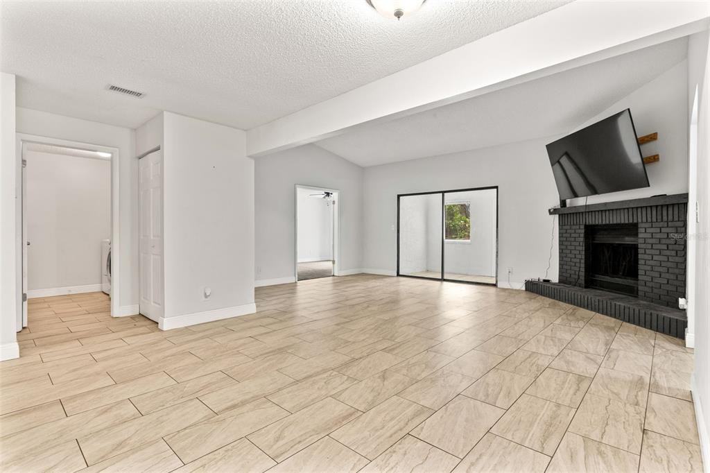 1500 Walnut Street #1500 - Photo 3 of 26