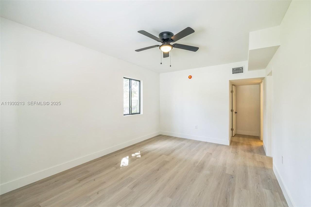 9055 Northwest 33rd Avenue Road #9055 - Photo 5 of 32