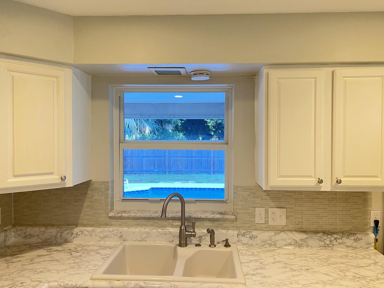 540 South Manor Drive #540 - Photo 6 of 33