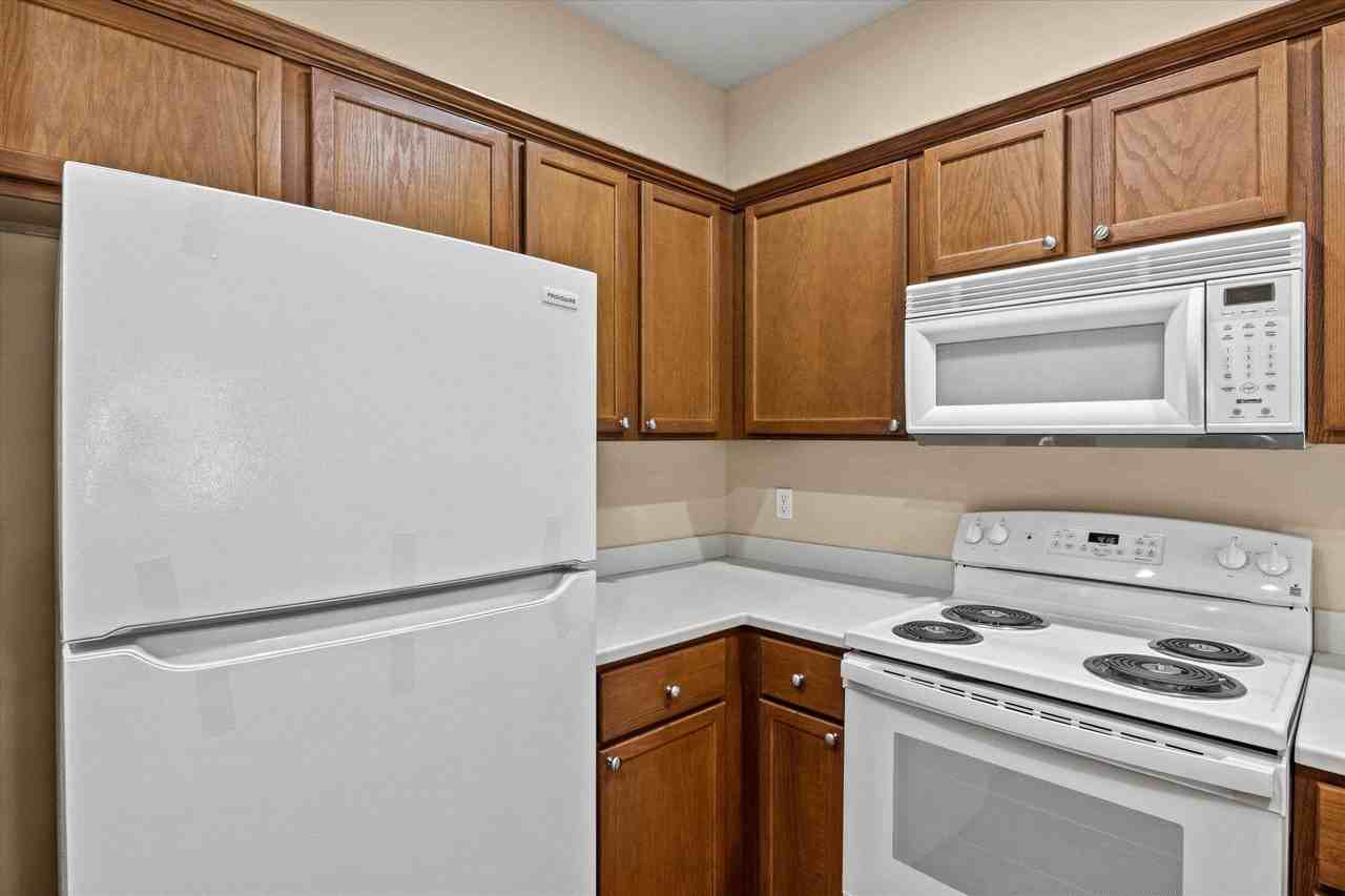 1320 Hendrix Road #1320-605 - Photo 5 of 18