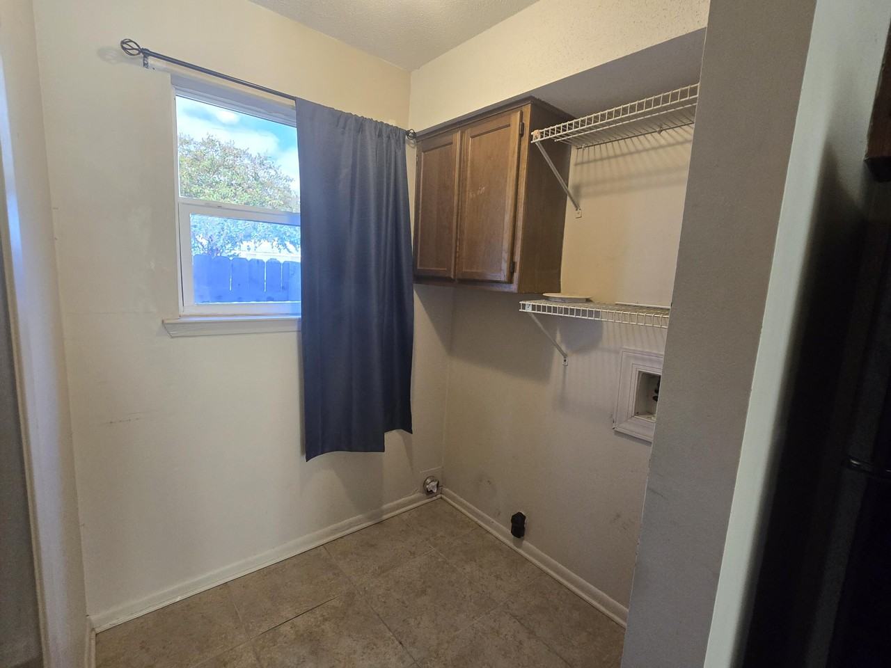 206 Ann Circle #206-5 - Photo 7 of 32