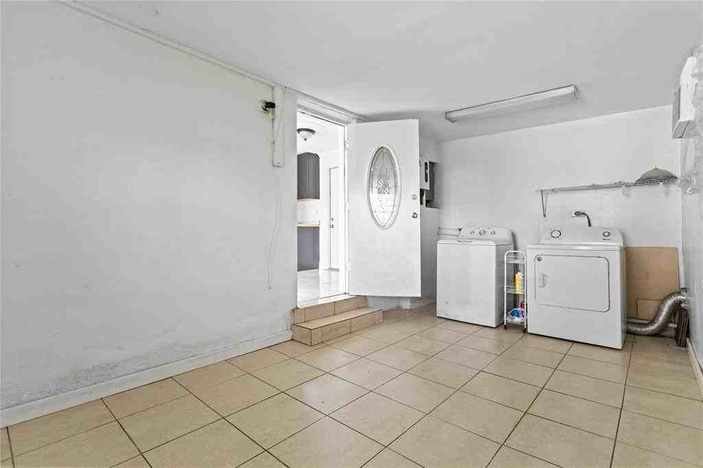 4184 Southwest 49th Court #4184 - Photo 3 of 46