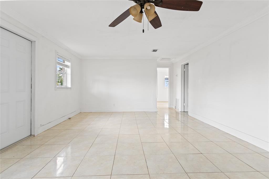 4184 Southwest 49th Court #4184 - Photo 5 of 46