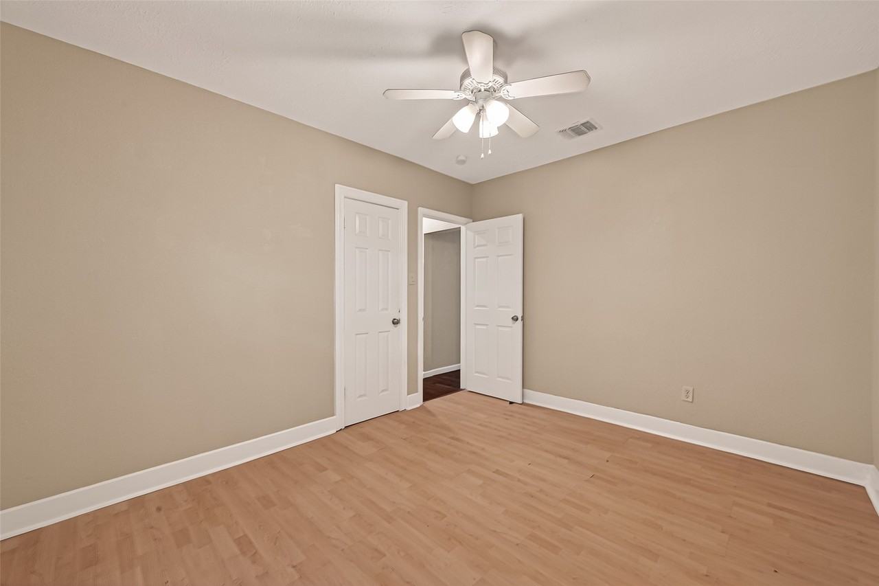 1402 Munger Street #1402 - Photo 5 of 22