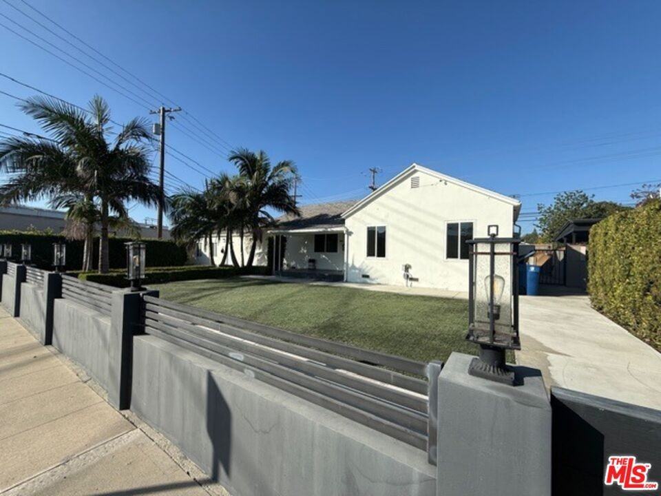 1411 North Avon Street #1411 - Photo 6 of 22