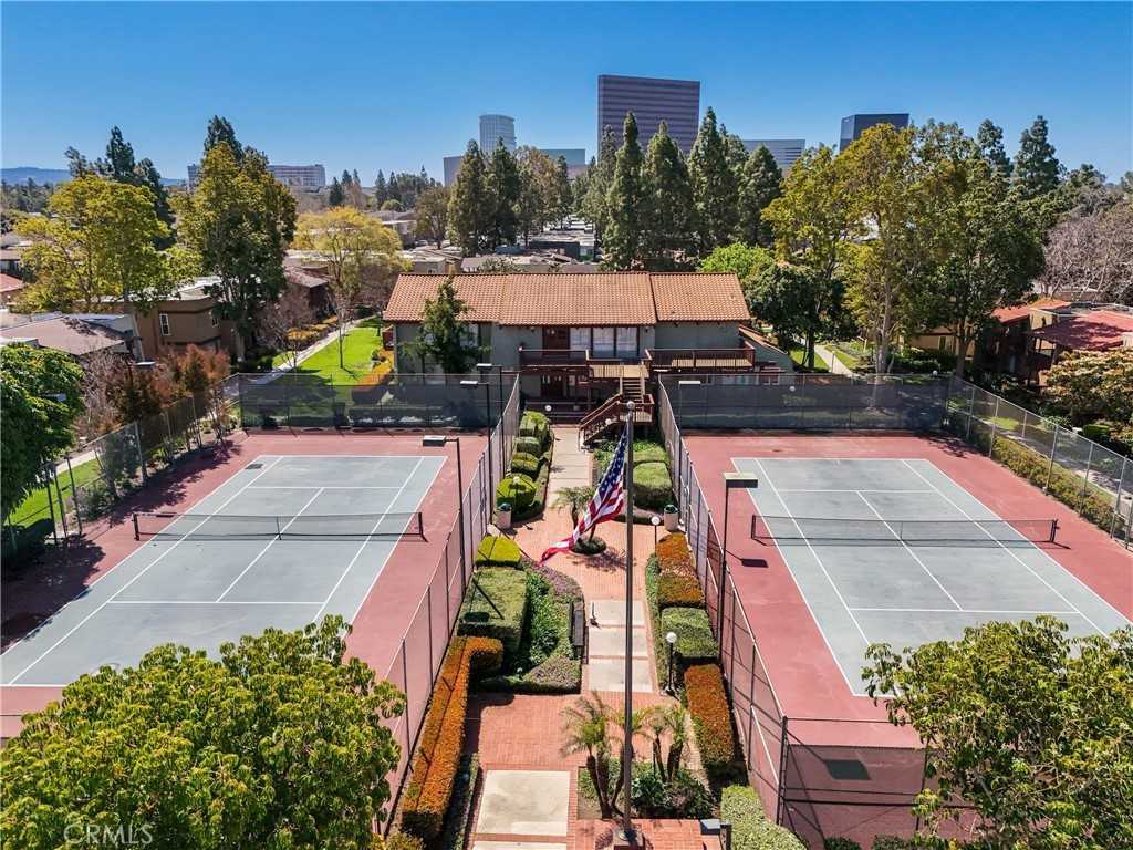 1030 West Macarthur Boulevard #1030-91 - Photo 6 of 14