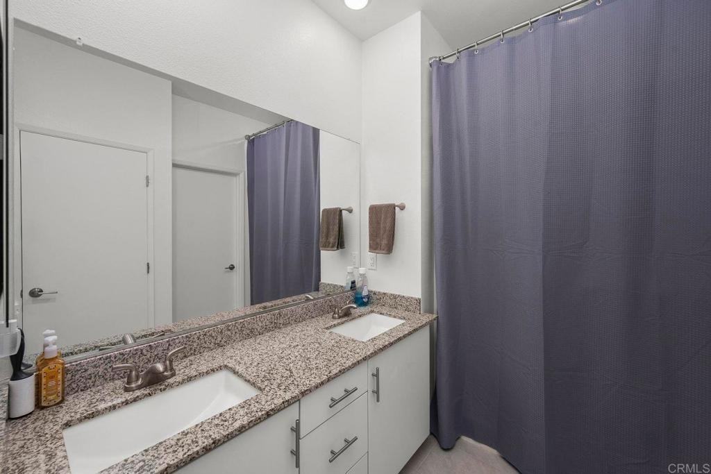 Seacliff Pl #5480-44 - Photo 4 of 23