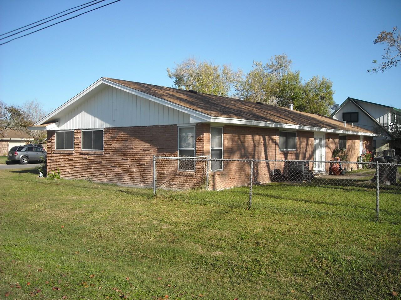 3319 Susan Cir - Photo 3 of 7