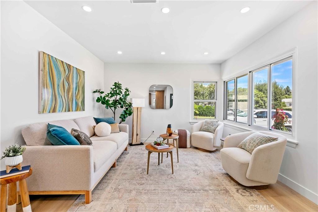 2105 Pass Avenue #2105 - Photo 3 of 31