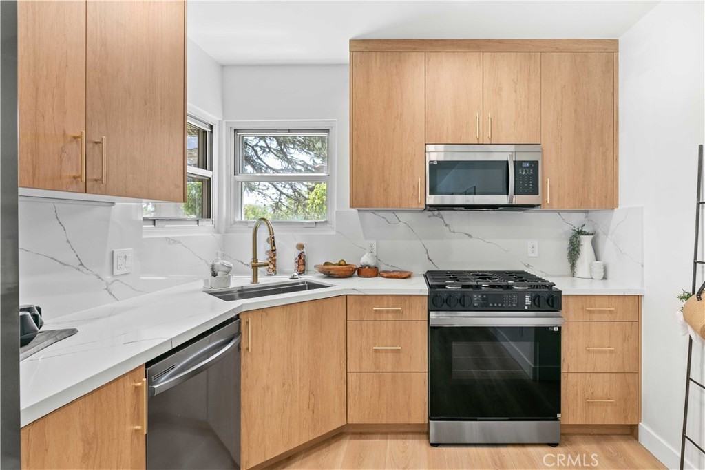 2105 Pass Avenue #2105 - Photo 5 of 31