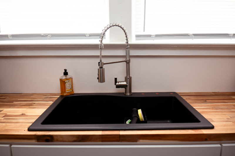 354 Charles Street - Photo 6 of 11