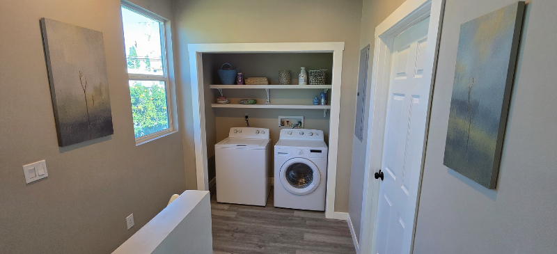 10663 Encino Avenue - Photo 4 of 12