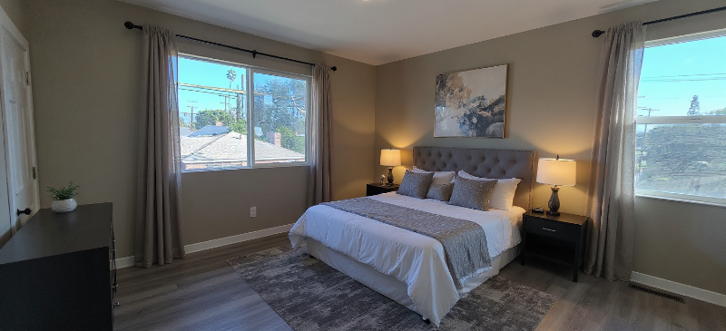 10663 Encino Avenue - Photo 5 of 12