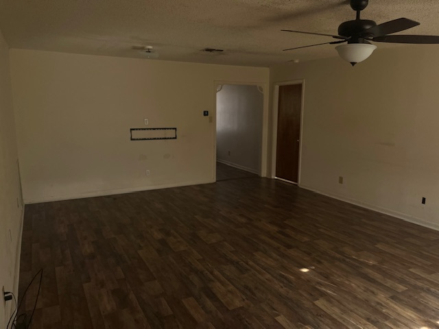 226 Wall Drive - Photo 2 of 6