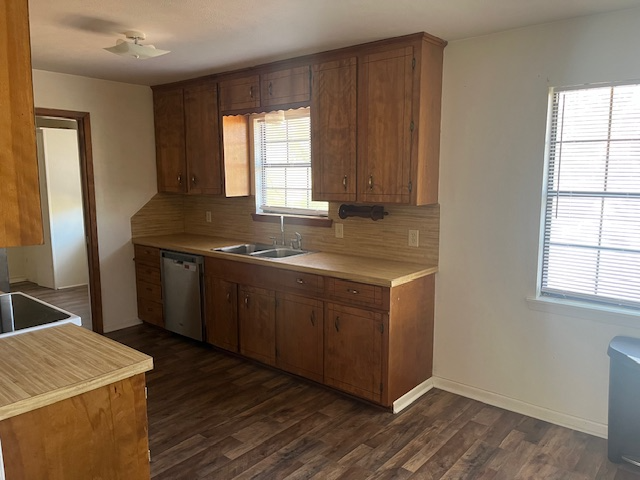 226 Wall Drive - Photo 4 of 6