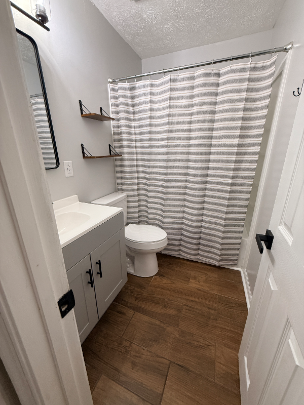 4501 Greenfield Drive - Photo 7 of 13