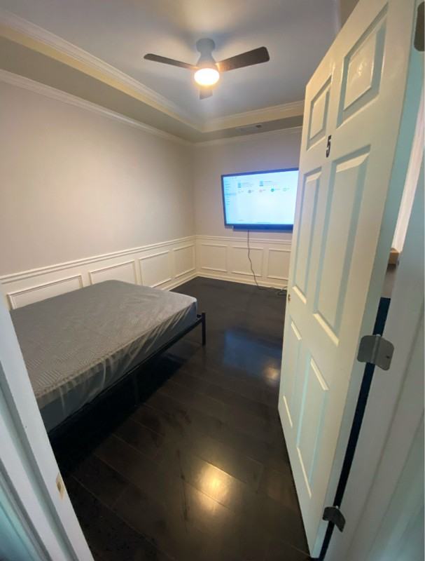 1592 Pressley Lane #4 - Photo 3 of 9