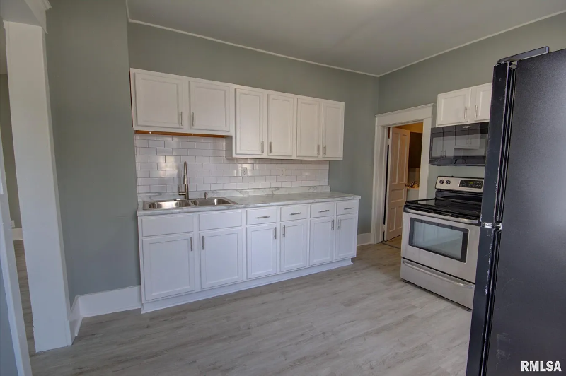 2312 West 1st Street - Photo 3 of 7