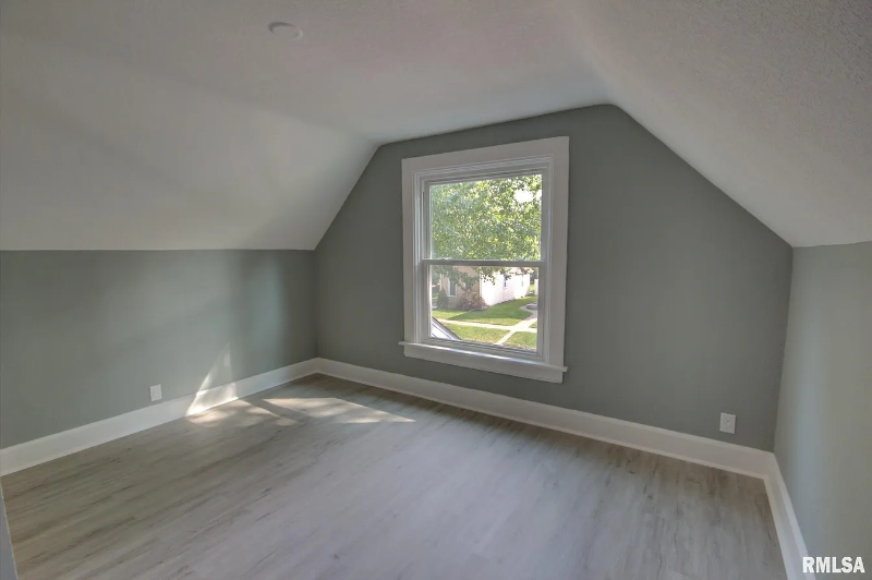 2312 West 1st Street - Photo 7 of 7