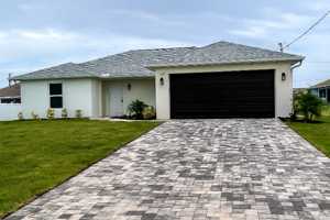 featured image of 1121 Cape Coral Loop