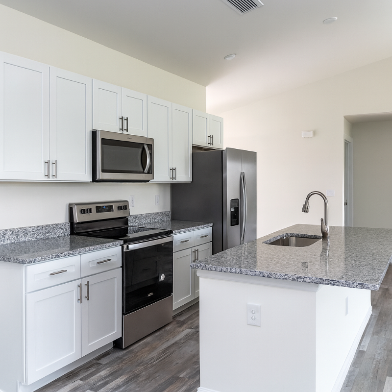 1121 Cape Coral Loop - Photo 4 of 10