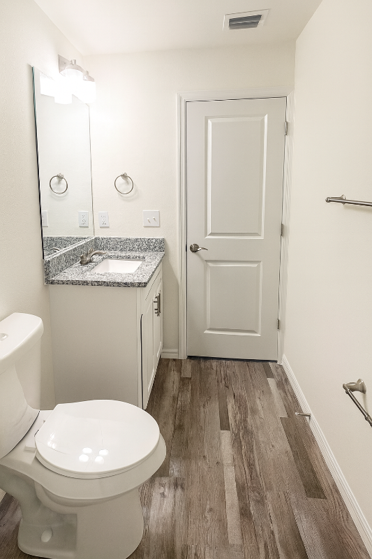 1121 Cape Coral Loop - Photo 5 of 10