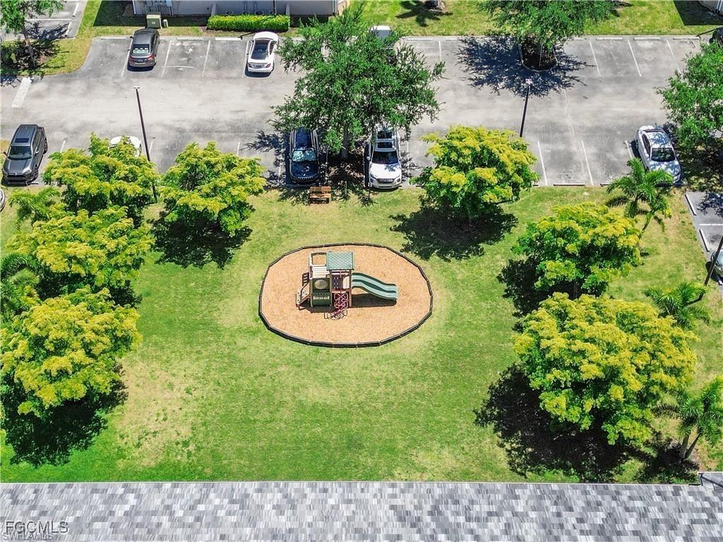 8423 Bernwood Cove Loop #8423-401 - Photo 6 of 17