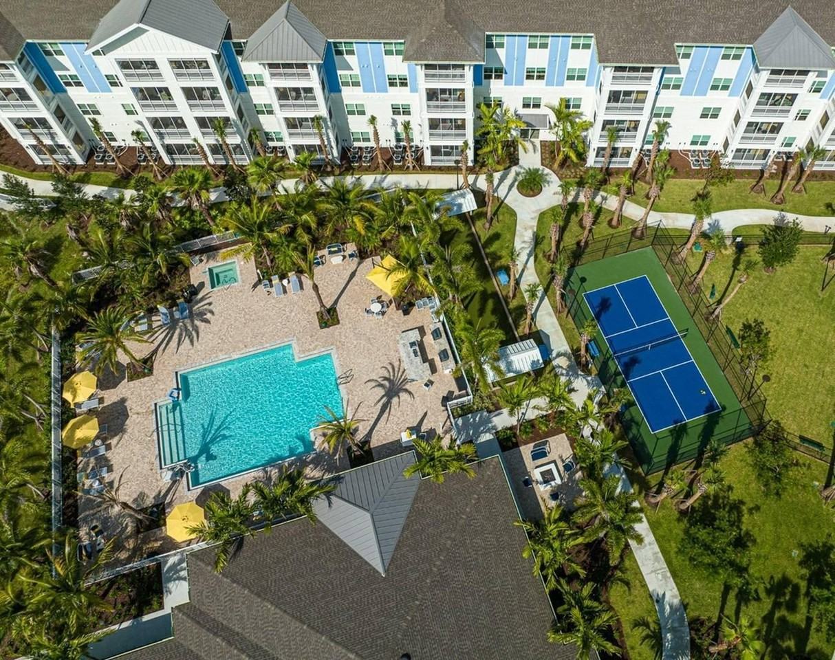 1924 Nw Federal Hwy #1924-3418 - Photo 4 of 18