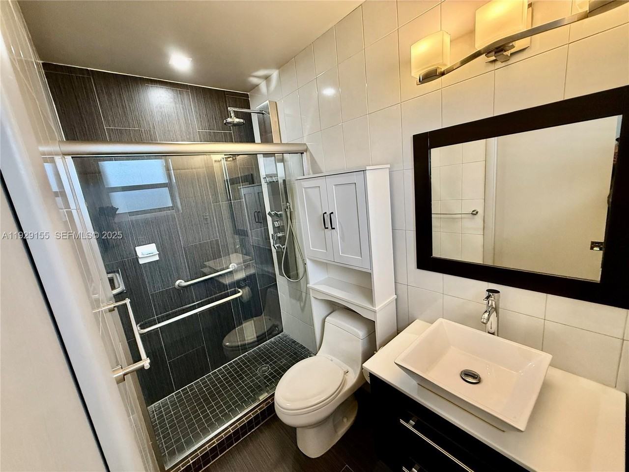 8855 Southwest 17th Terrace #8855 - Photo 6 of 27