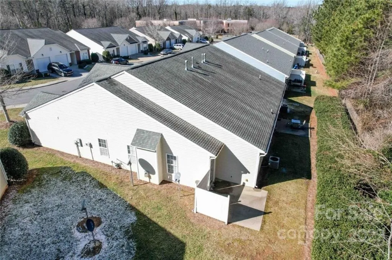 5814 Bradford Lake Lane - Photo 2 of 19