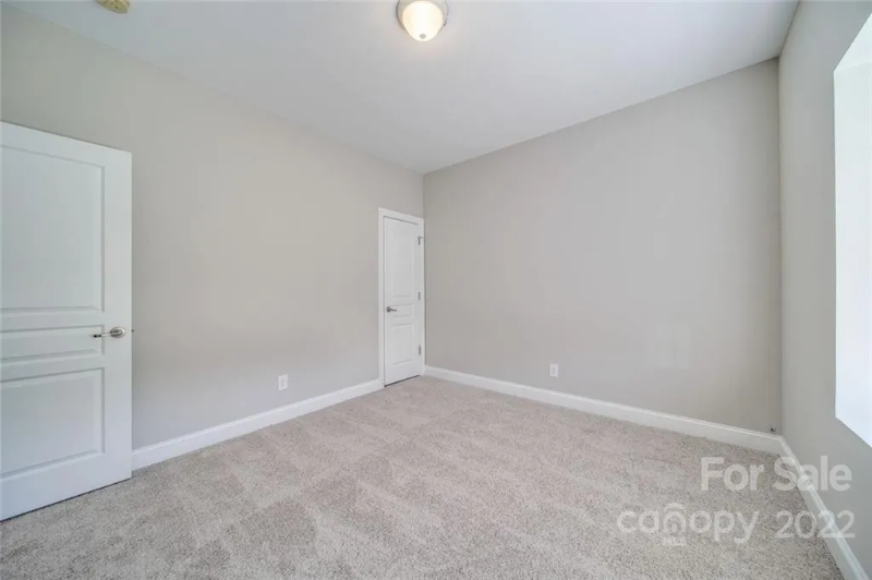 5814 Bradford Lake Lane - Photo 5 of 19