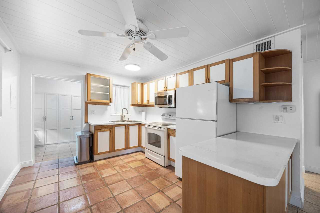 206 Preston Street #206 - Photo 3 of 32