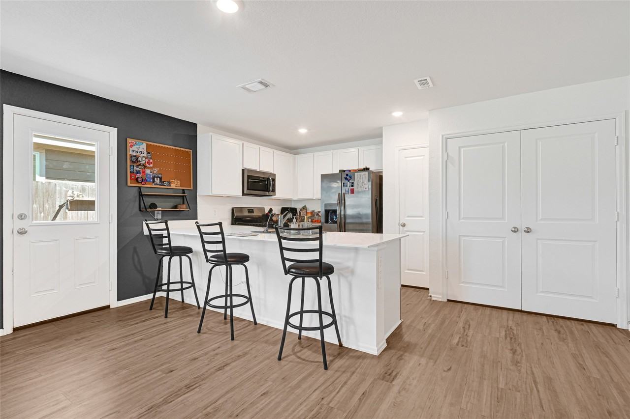 22326 Mountain Pine Drive #22326 - Photo 6 of 19