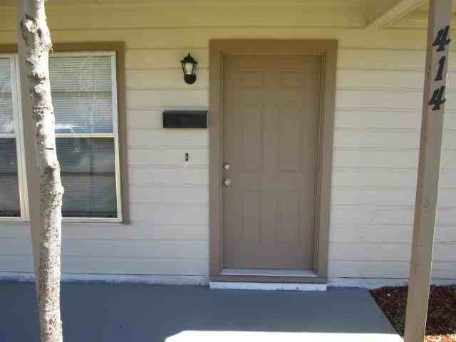 414 Himes Dr - Photo 3 of 21