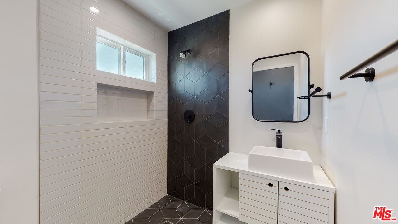 2304 Hauser Blvd #23041-2 - Photo 3 of 26