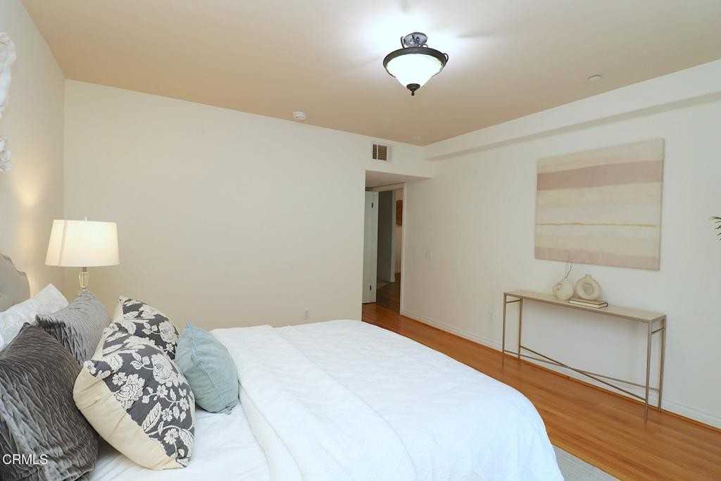 3855 Ingraham Street #3855-204 - Photo 4 of 35