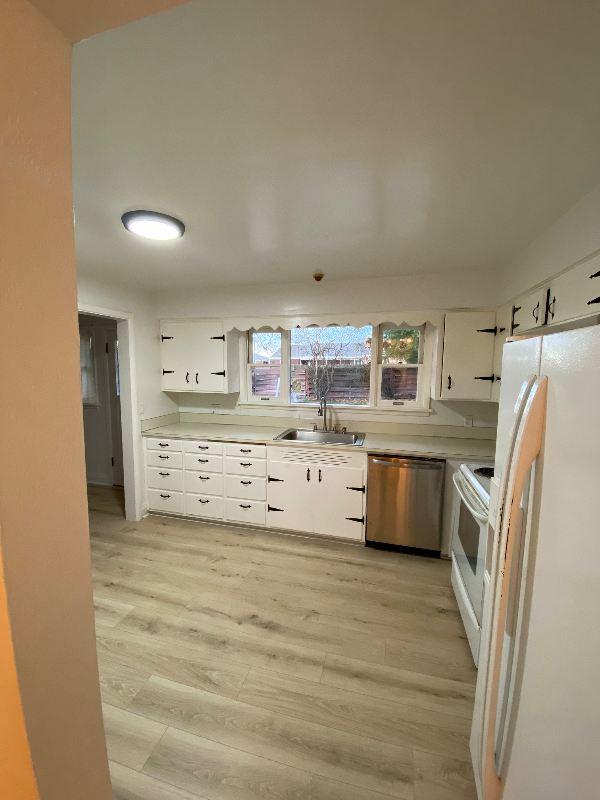 535 Scenic View Drive - Photo 4 of 20