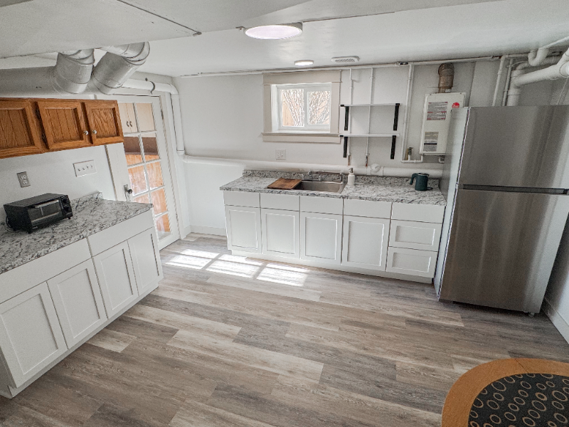 835 Ouray Ave - Photo 3 of 21