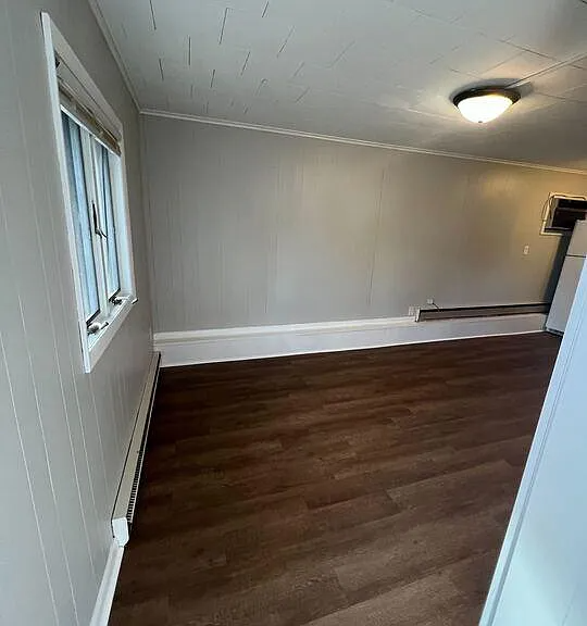 304 East Lehr Avenue - Photo 2 of 13