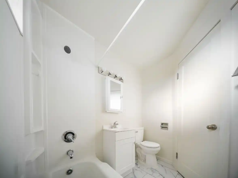 591 West Sherman Street #6 - Photo 4 of 7