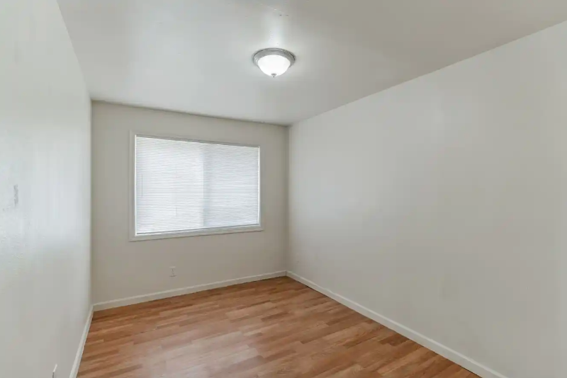 591 West Sherman Street #6 - Photo 7 of 7