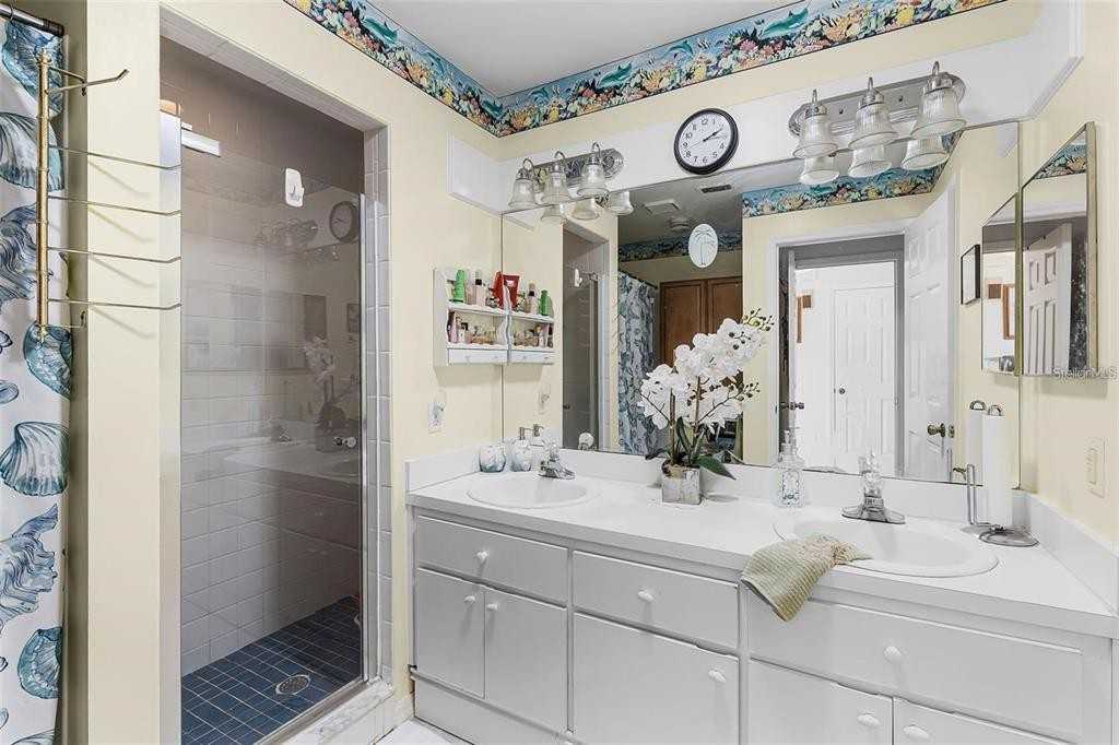 32537 Oak Park Drive #32537 - Photo 2 of 6