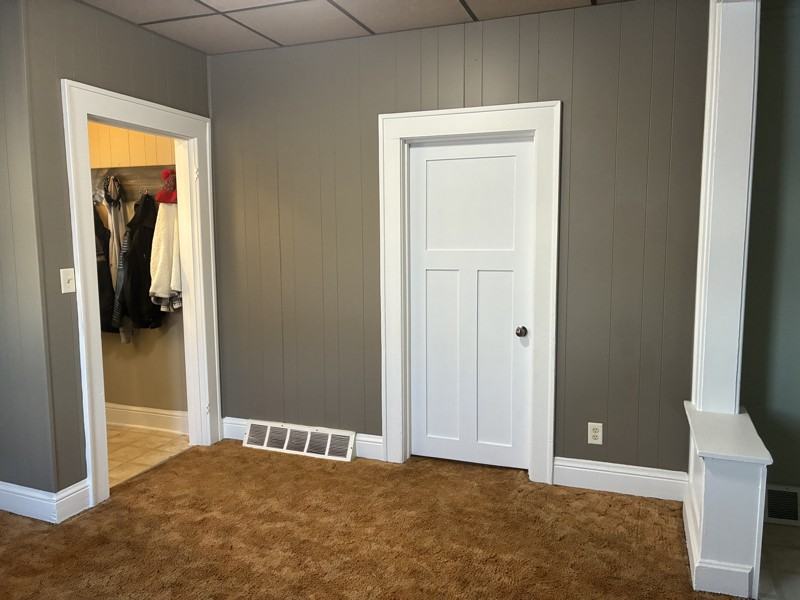 305 East Mead Court - Photo 3 of 18