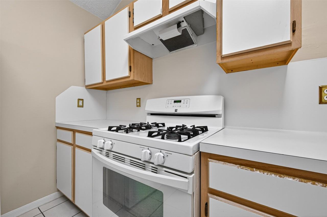 11525 Teaside Drive #11525 - Photo 5 of 33