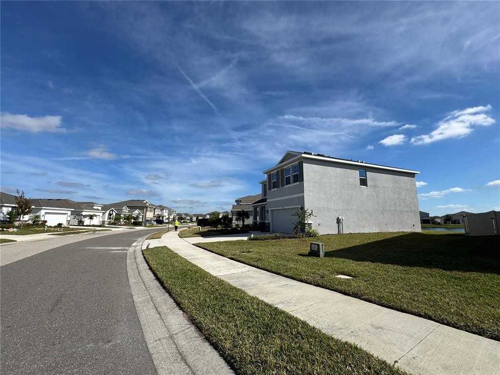 17710 Cantarina Cove #17710 - Photo 3 of 36