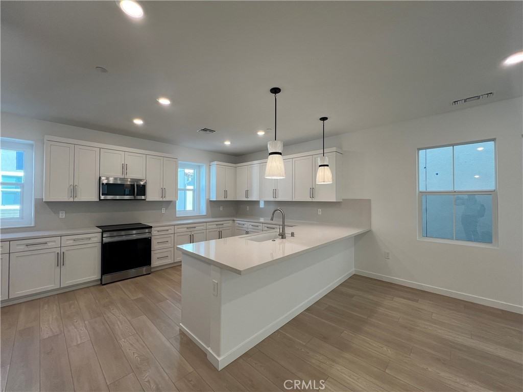 2543 Dorris Street #2543 - Photo 6 of 13