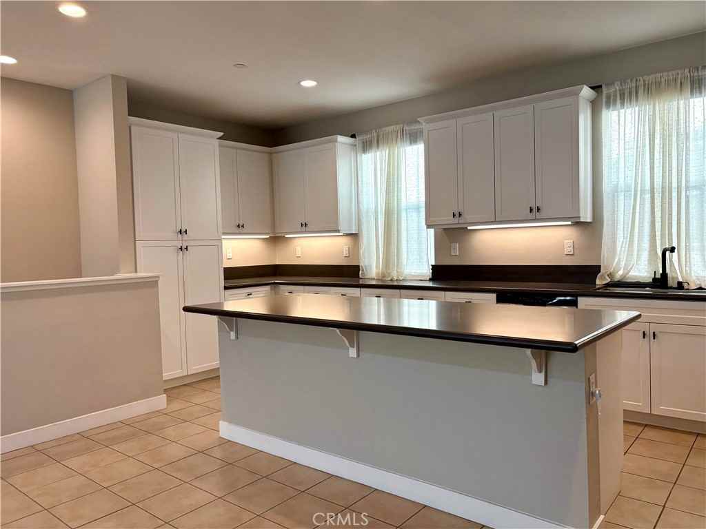 645 W Foothill Blvd #645-10 - Photo 7 of 31